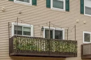 2430 Courtyard Cir, Aurora, IL 60506 - Photo 20