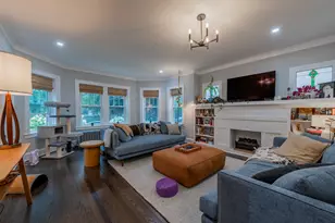 1318 Dewey Ave, Evanston, IL 60201 - Photo 2