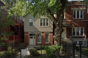 2452 W Arthington St, Chicago, IL 60612 - Photo 1