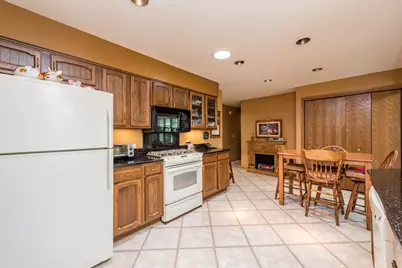 9816 W Oak Forest Drive, Beach Park, IL 60099 - Photo 10