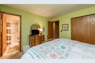 9816 W Oak Forest Drive, Beach Park, IL 60099 - Photo 20