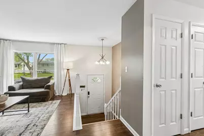875 Larkdale Row, Wauconda, IL 60084 - Photo 2