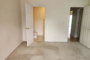 10423 Dearlove Rd, Glenview, IL 60025 - Photo 6