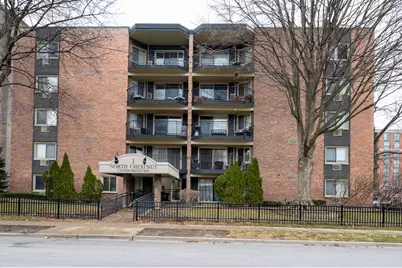 1 N Chestnut Avenue #1F, Arlington Heights, IL 60005 - Photo 1
