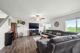 1902 Moran Dr, Shorewood, IL 60404 - Photo 8