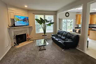14 Parkside Ct, Algonquin, IL 60102 - Photo 4