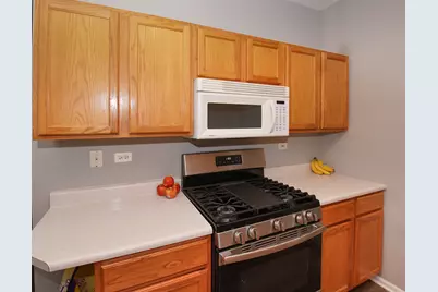 143 Woodland Circle, North Aurora, IL 60542 - Photo 8