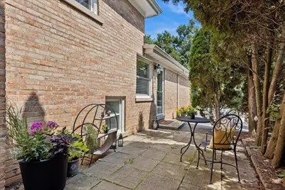 552 Burton Avenue, Highland Park, IL 60035 - Photo 2