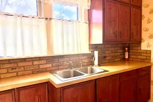 521 Wilcox St, Joliet, IL 60435 - Photo 14