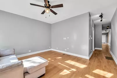 3208 W Wabansia Avenue #2E, Chicago, IL 60647 - Photo 2