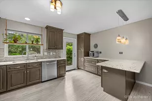 640 Ash St, Algonquin, IL 60102 - Photo 6