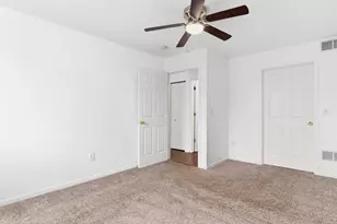 128 Bertram Dr, Yorkville, IL 60560 - Photo 10