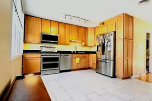 4035 N Keystone Ave, Chicago, IL 60641 - Photo 12
