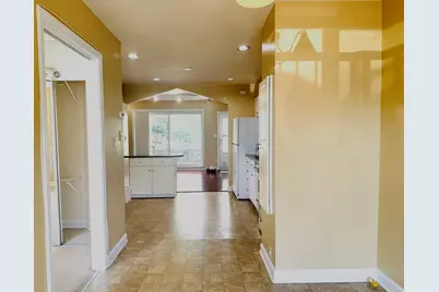 4035 N Keystone Avenue, Chicago, IL 60641 - Photo 8