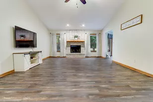 108 S Union St, Newark, IL 60541 - Photo 2