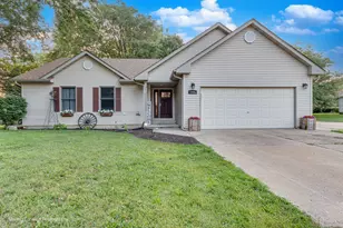 108 S Union St, Newark, IL 60541 - Photo 1