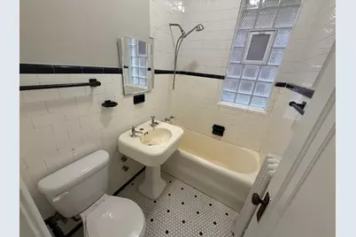 3120 Oak Park Avenue #101, Berwyn, IL 60402 - Photo 12