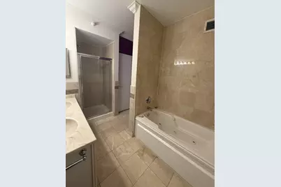 630 N State Street #1808, Chicago, IL 60654 - Photo 16