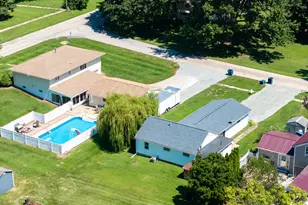 306 8th Ave S, Albany, IL 61230 - Photo 4