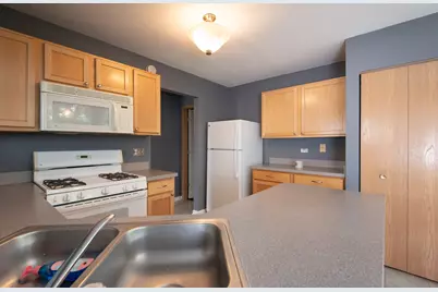 867 Symphony Drive, Aurora, IL 60504 - Photo 16
