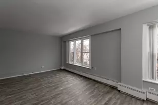 7333 N Ridge Blvd, Chicago, IL 60645 - Photo 4