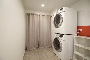 2626 W Superior Ave, Chicago, IL 60612 - Photo 6