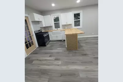 49 E 102nd Place, Chicago, IL 60628 - Photo 2
