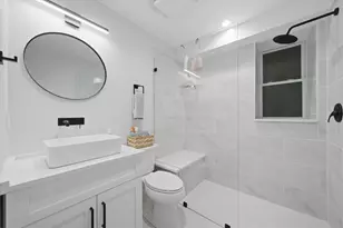 2825 W Walnut St, Chicago, IL 60612 - Photo 14