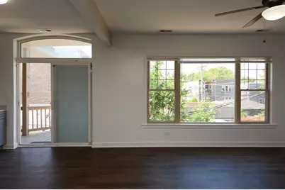 5208 N Sawyer Avenue #2, Chicago, IL 60625 - Photo 10