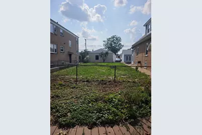 2922 N 75th Court, Elmwood Park, IL 60707 - Photo 2