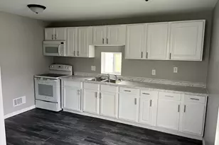 102 E Stanton St, Streator, IL 61364 - Photo 10