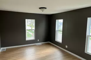 102 E Stanton St, Streator, IL 61364 - Photo 12