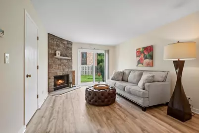 238 N Walnut Street #B, Bensenville, IL 60106 - Photo 2