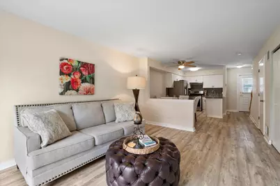 238 N Walnut Street #B, Bensenville, IL 60106 - Photo 4