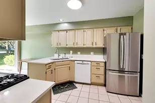 2331 Sedgfield Ct, Schaumburg, IL 60194 - Photo 14