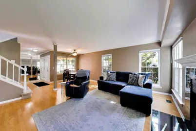 2331 Sedgfield Court, Schaumburg, IL 60194 - Photo 8