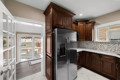 1327 Euclid Avenue, Berwyn, IL 60402 - Photo 14