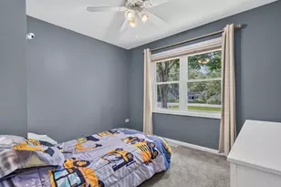 15776 W Woodbine Cir, Vernon Hills, IL 60061 - Photo 24
