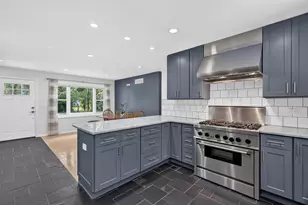 15776 W Woodbine Cir, Vernon Hills, IL 60061 - Photo 12