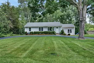 15776 W Woodbine Cir, Vernon Hills, IL 60061 - Photo 1