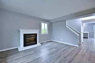 1449 Marleigh Ln, South Elgin, IL 60177 - Photo 4