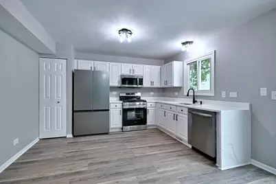 1449 Marleigh Lane, South Elgin, IL 60177 - Photo 6