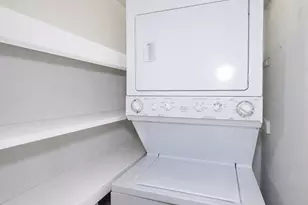 2719 W Belmont Ave, Chicago, IL 60618 - Photo 8