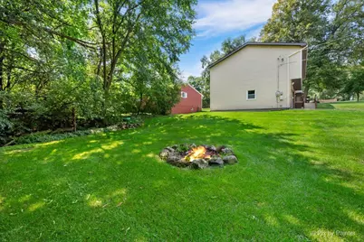 6122 Pleasant View Road, Cary, IL 60013 - Photo 32