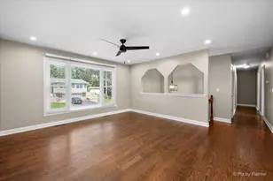 6122 Pleasant View Rd, Cary, IL 60013 - Photo 4