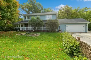 100 Prince Ct SE, Poplar Grove, IL 61065 - Photo 1