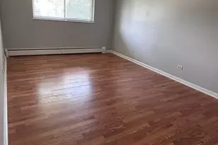 659 E Fullerton Ave, Glendale Heights, IL 60139 - Photo 4