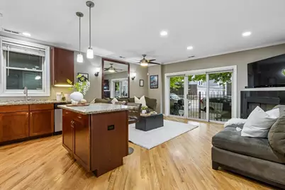 1148 W Roscoe Street #1E, Chicago, IL 60657 - Photo 4
