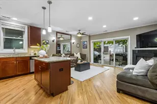 1148 W Roscoe St, Chicago, IL 60657 - Photo 4