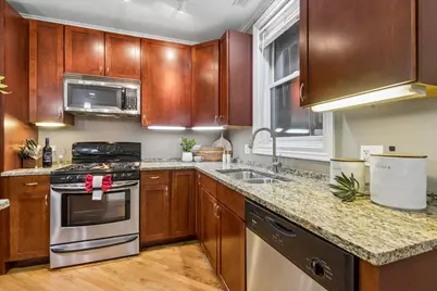 1148 W Roscoe Street #1E, Chicago, IL 60657 - Photo 12